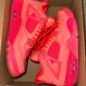 Women’s size 8 Jordan’s in box worn once